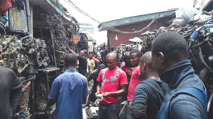 Lagos state to shut Ladipo, Oyingbo markets indefinitely, announces date of action