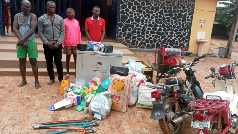 POLICE BUSTS BURGLARY GANG, ARRESTS FOUR SUSPECTS, RECOVERS STOLEN ITEMS