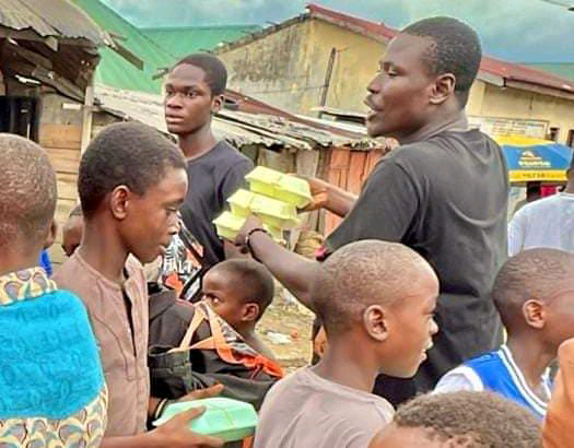 Apostle Chibuzor, OPM Free Mobile Restaurant in Budu Waterfront Gives Hope