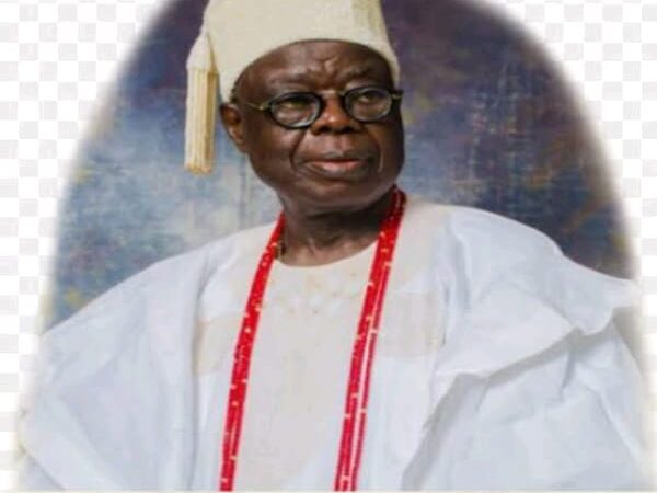 Diya Mourn HRM Oba Segun Onagoruwa